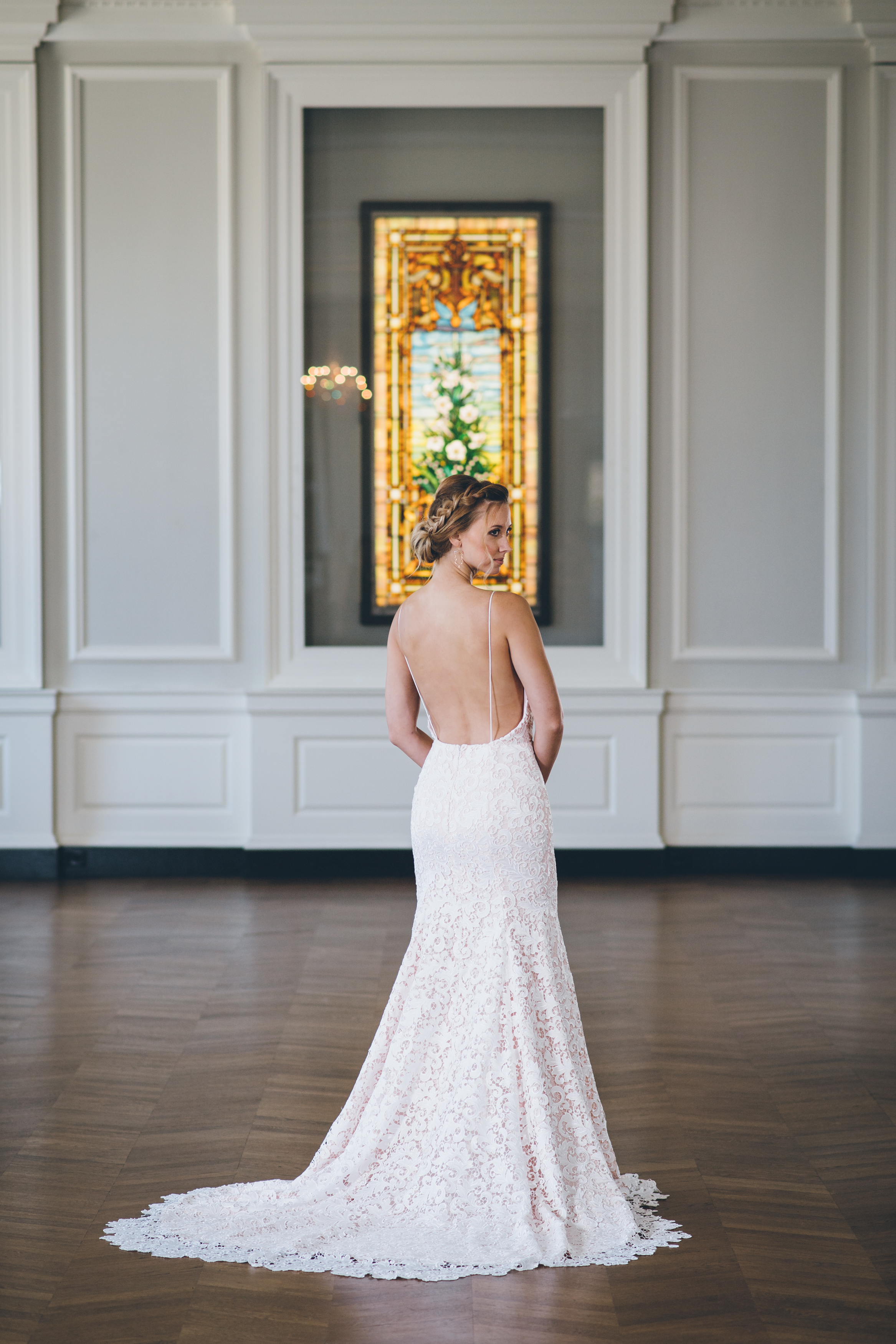 Low Back Lace Wedding Gown Chicago Wedding Ed and Aileen Photography