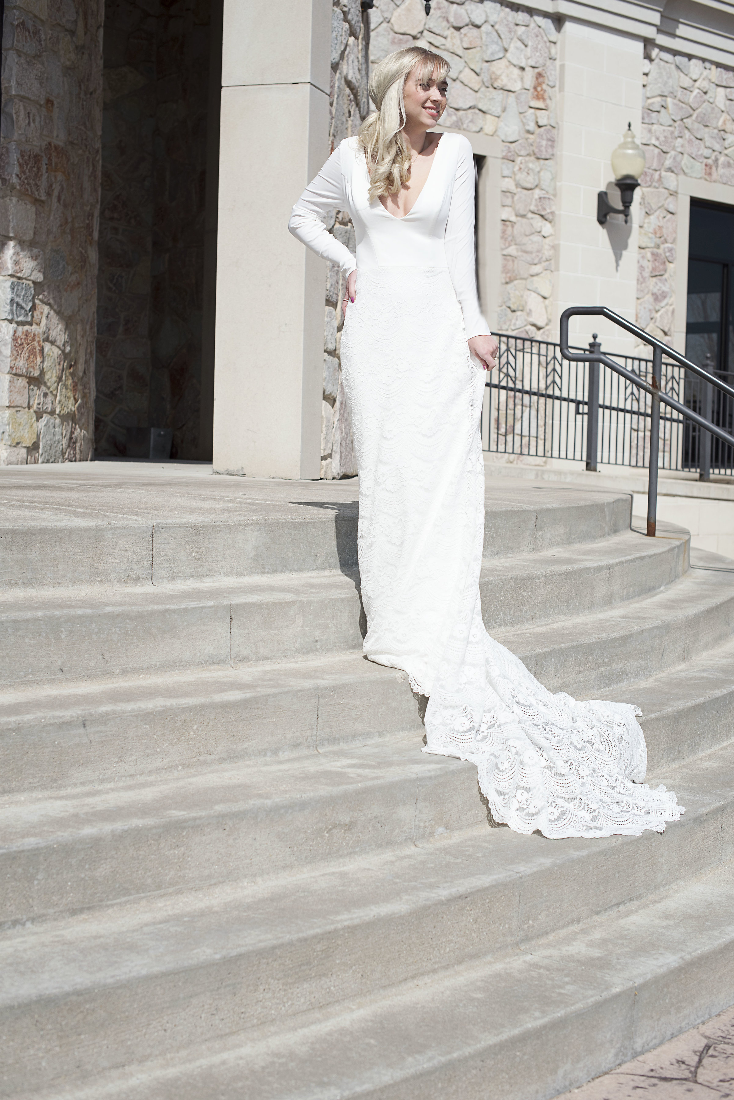 Wedding inspiration for the sophisticated bride from this elegant bridal styled shoot in Chicago, Illinois captured by Brooke Christine Photography. See more wedding ideas at CHItheeWED.com! 