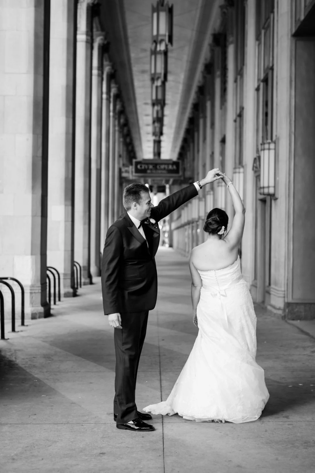 Classic and timeless Chicago ballroom wedding captured by Julia Franzosa Photography. See more classic wedding ideas at CHItheeWED.com!
