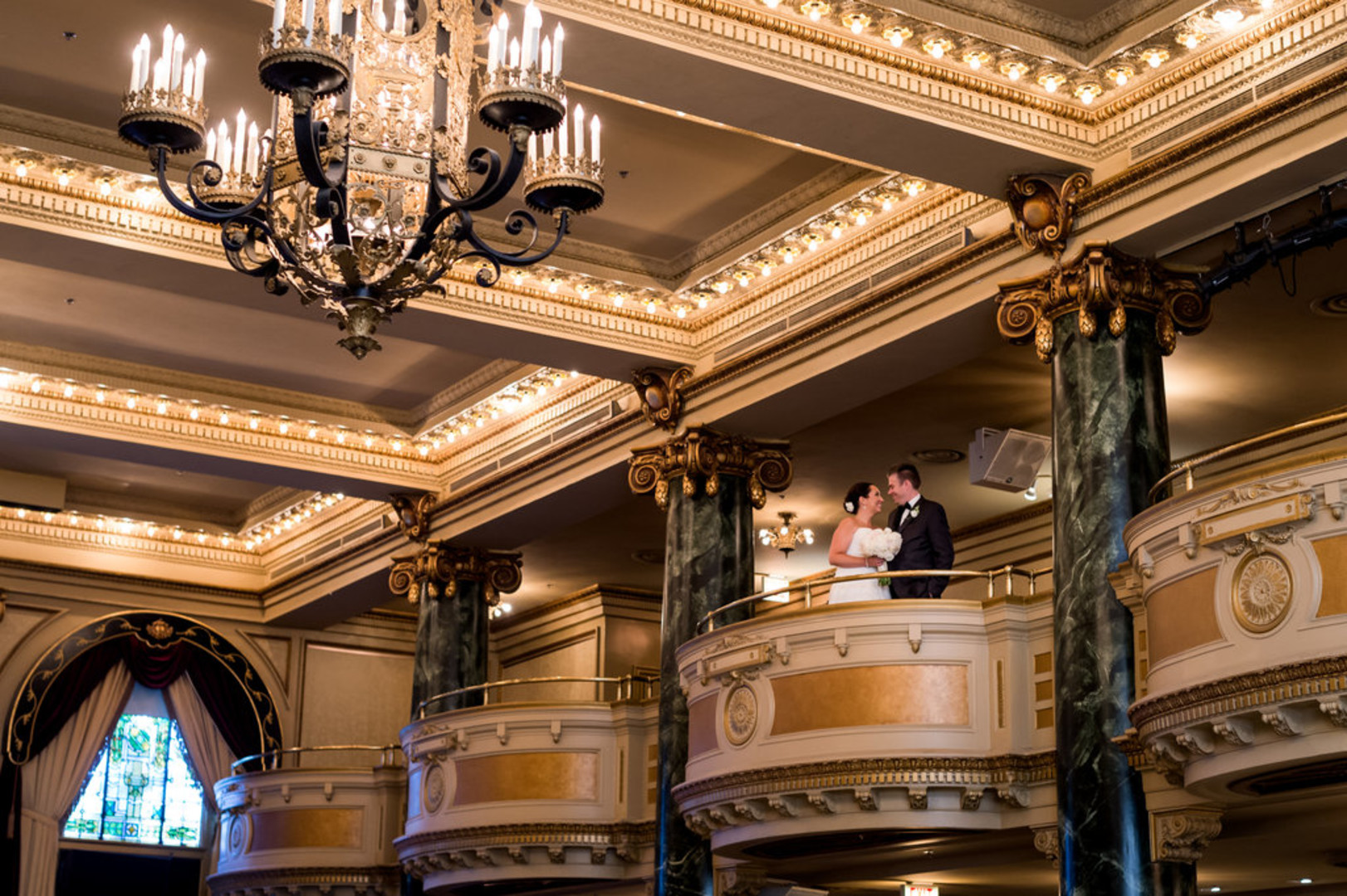 Classic and timeless Chicago ballroom wedding captured by Julia Franzosa Photography. See more classic wedding ideas at CHItheeWED.com!