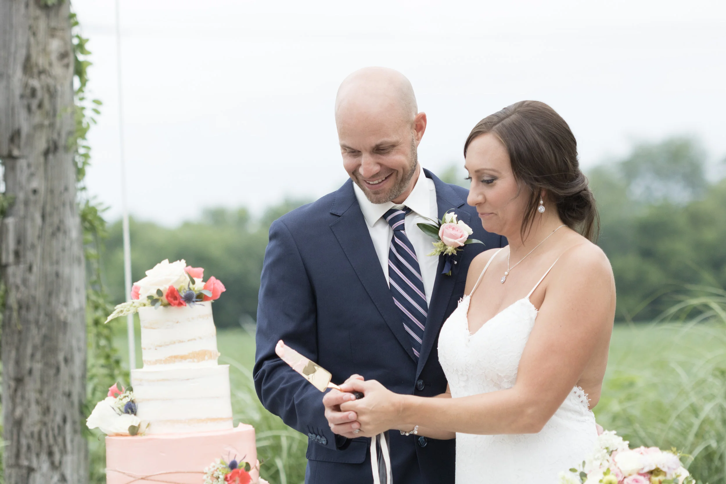 Summer rustic elegant Chicago wedding styled shoot captured by Sarah DeMaranville Photography. See more summer wedding ideas at CHItheeWED.com!