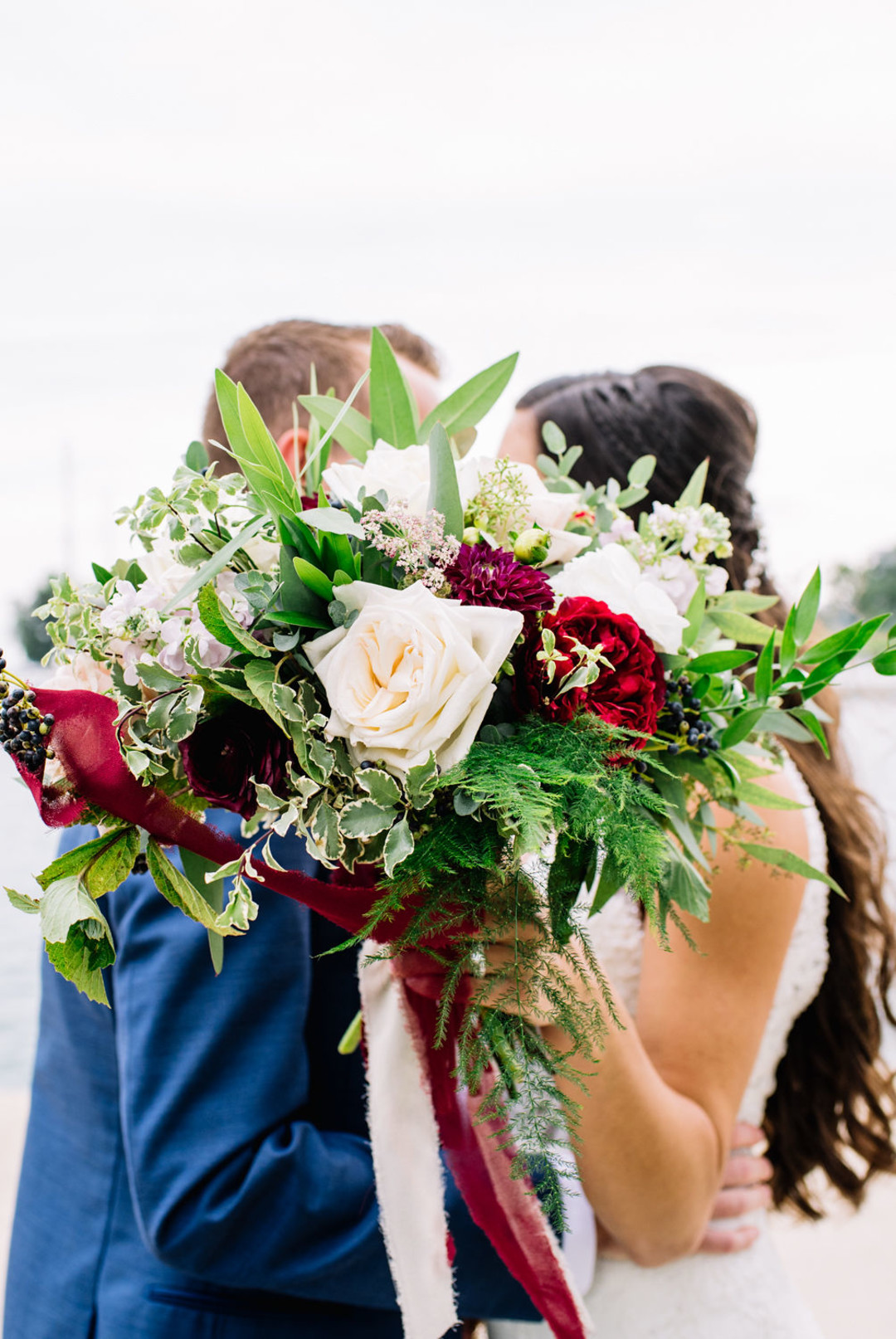 Modern industrial Chicago wedding planned by Alexa Kay Events and captured by Raegan Lintner Photography. See more modern wedding inspiration at CHItheeWED.com!