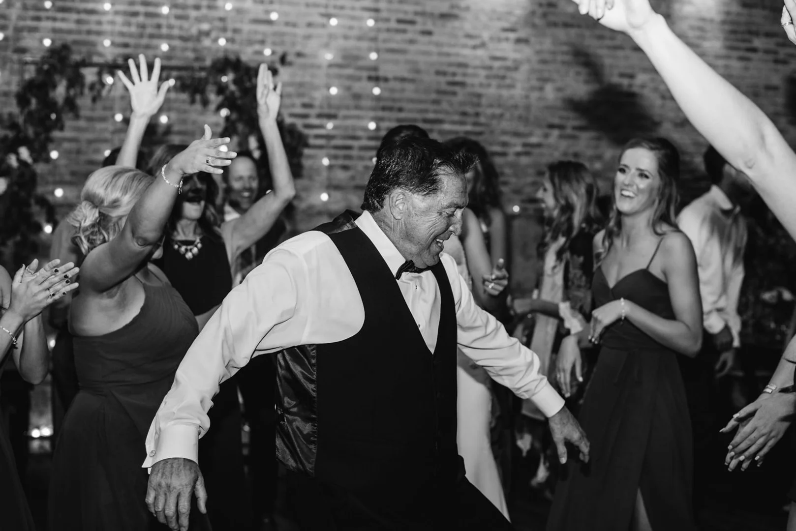 Modern industrial Chicago wedding planned by Alexa Kay Events and captured by Raegan Lintner Photography. See more modern wedding inspiration at CHItheeWED.com!