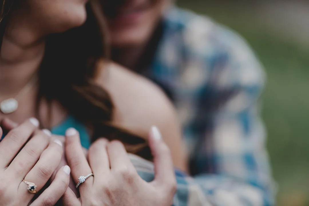 Cozy Chicago Lake Forest engagement session captured by Jenn Marie Photography. See more engagement photo ideas at CHItheeWED.com!
