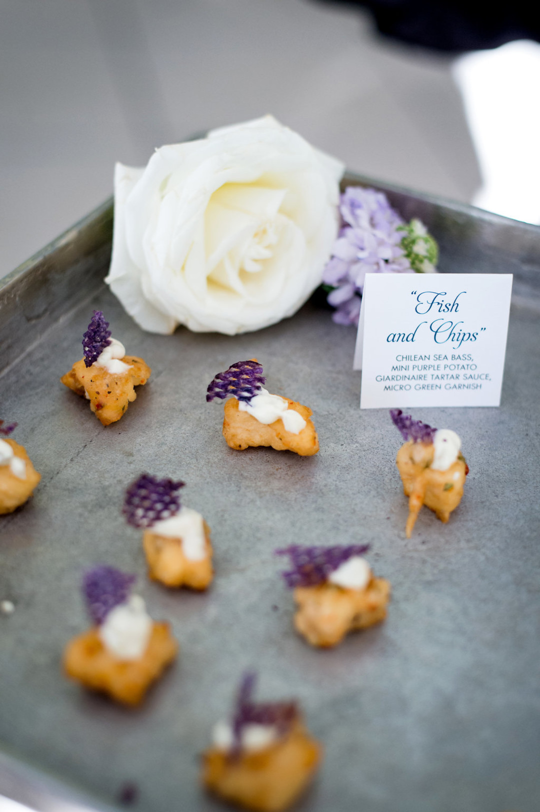 Wedding appetizers: Vibrant Chicago wedding captured by Julia Franzosa Photography. See more colorful wedding ideas at CHItheeWED.com! 