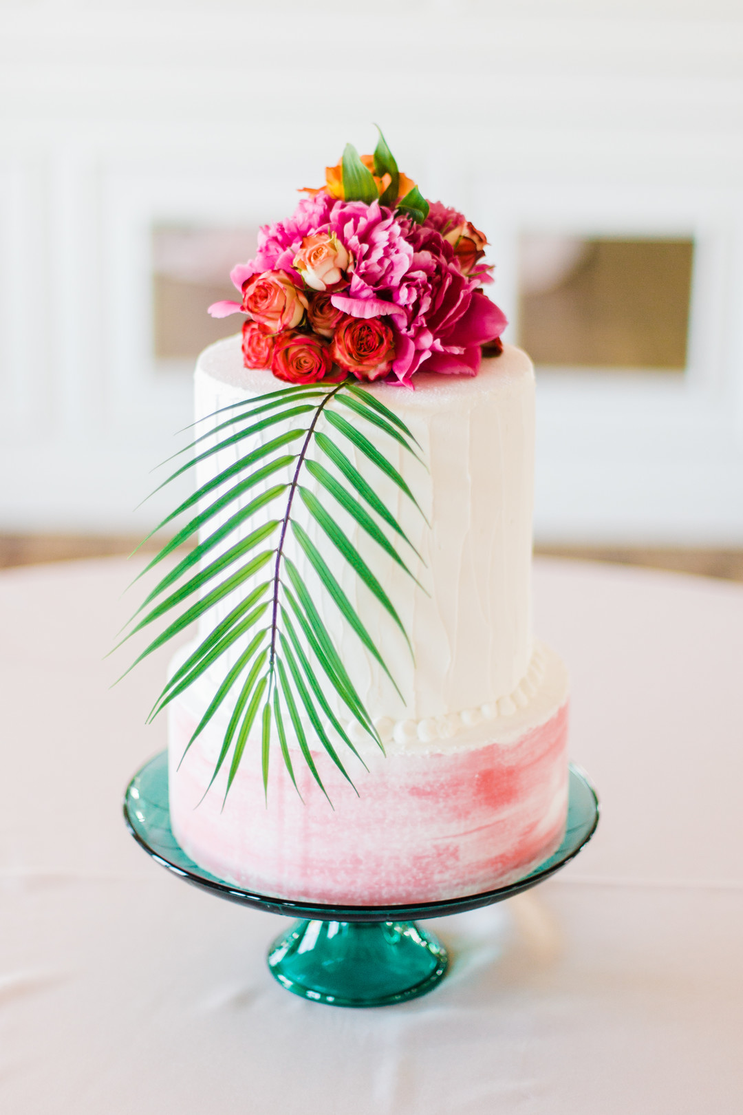 Tropical wedding cake: Tropical Eclectic Wedding Inspiration captured by Grace Rios Photography featured on CHI thee WED. See more colorful wedding ideas at CHItheeWED.com!