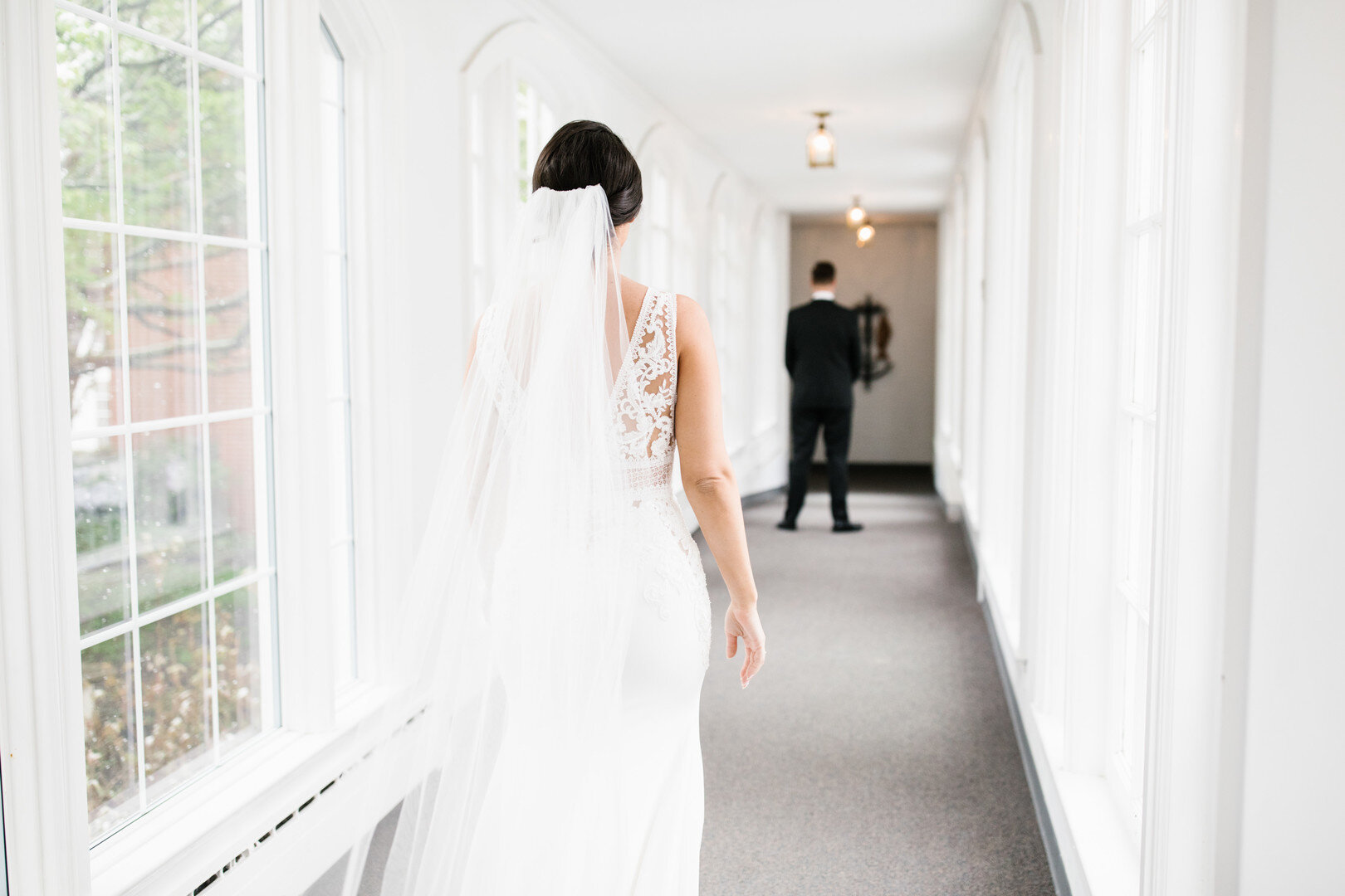 Chicago spring wedding captured by Hannah Rose Gray Photography. See more timeless wedding ideas on CHItheeWED.com!