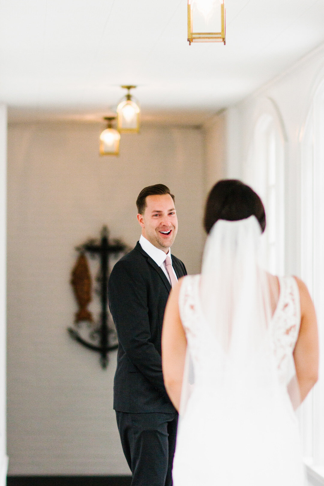 Chicago spring wedding captured by Hannah Rose Gray Photography. See more timeless wedding ideas on CHItheeWED.com!