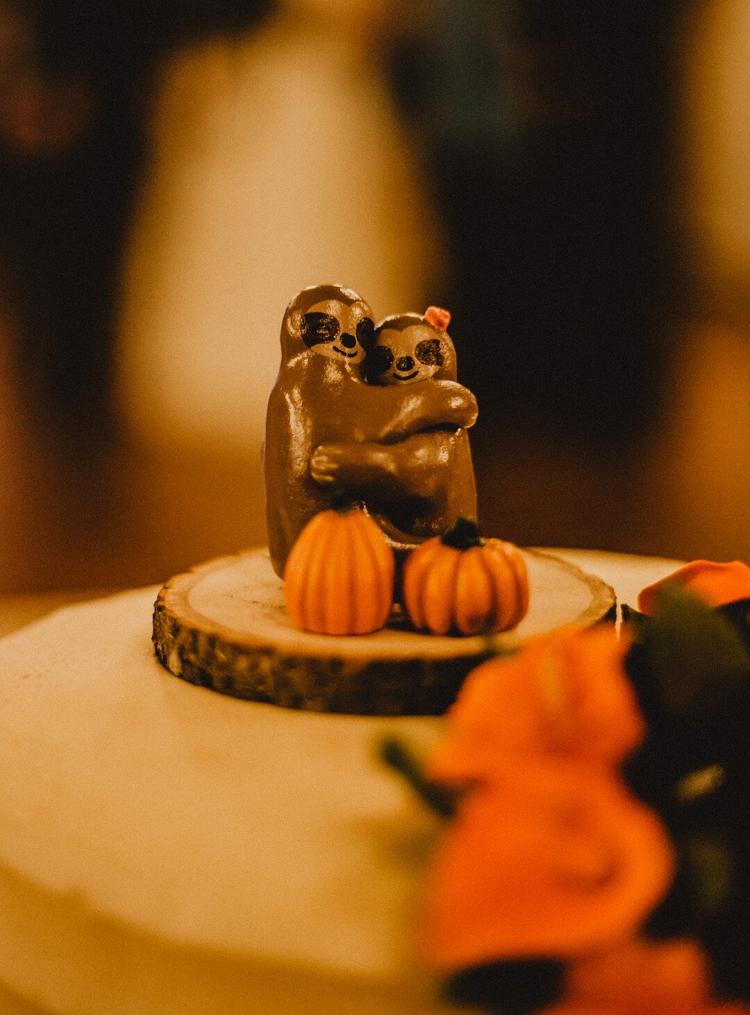 Spooky Fall Chicago Wedding captured by Savannah Linn Photography. See more fall wedding ideas on CHItheeWED.com!