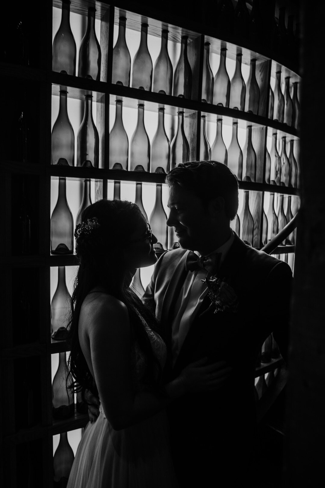 Rustic City Winery Wedding captured by Lisa Kay Creative Photography featured on CHI thee WED!