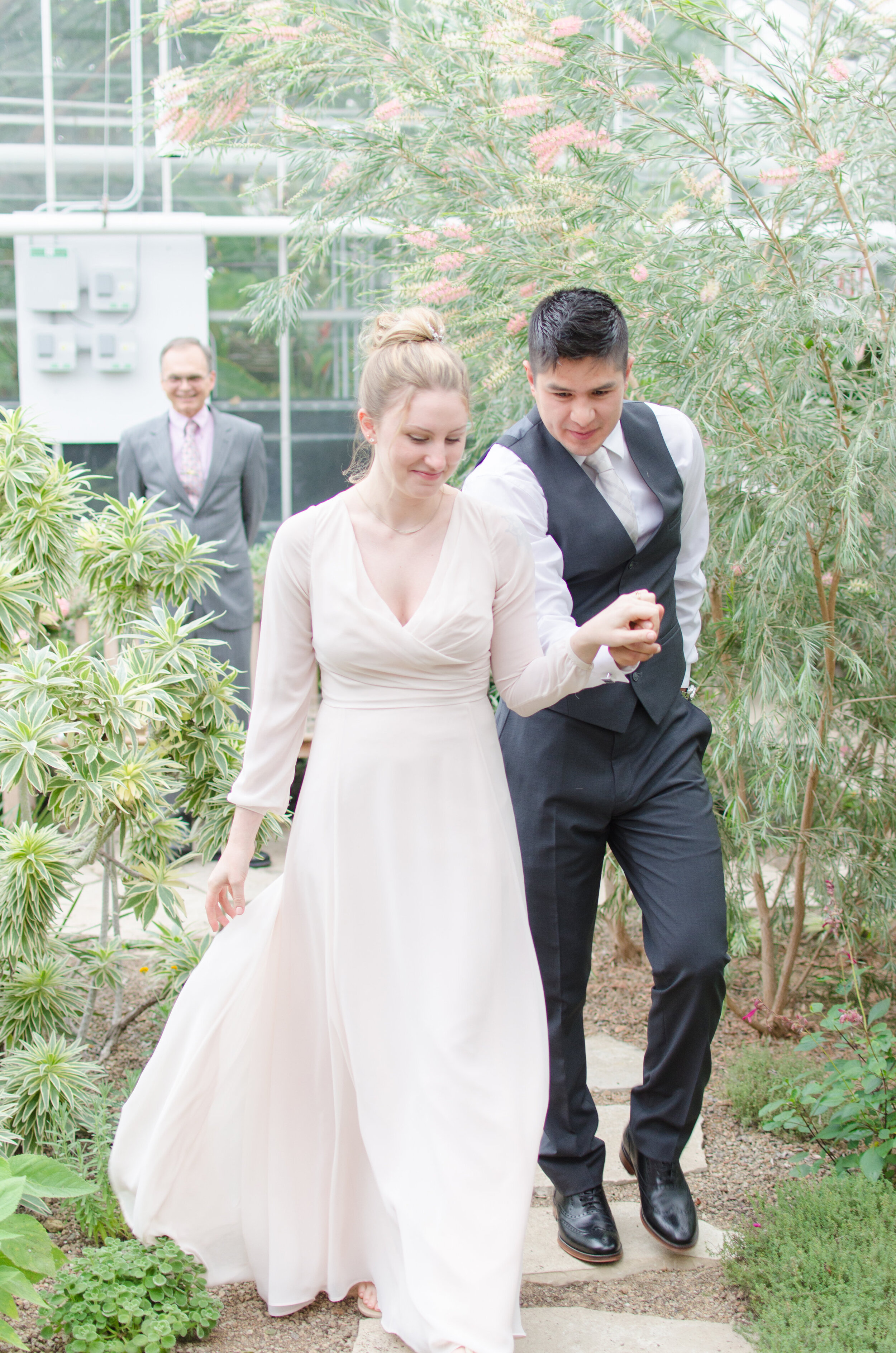 Intimate Oak Park Conservatory Greenhouse Wedding captured by K. Marie Studios. Head to CHItheeWED.com for more wedding ideas!