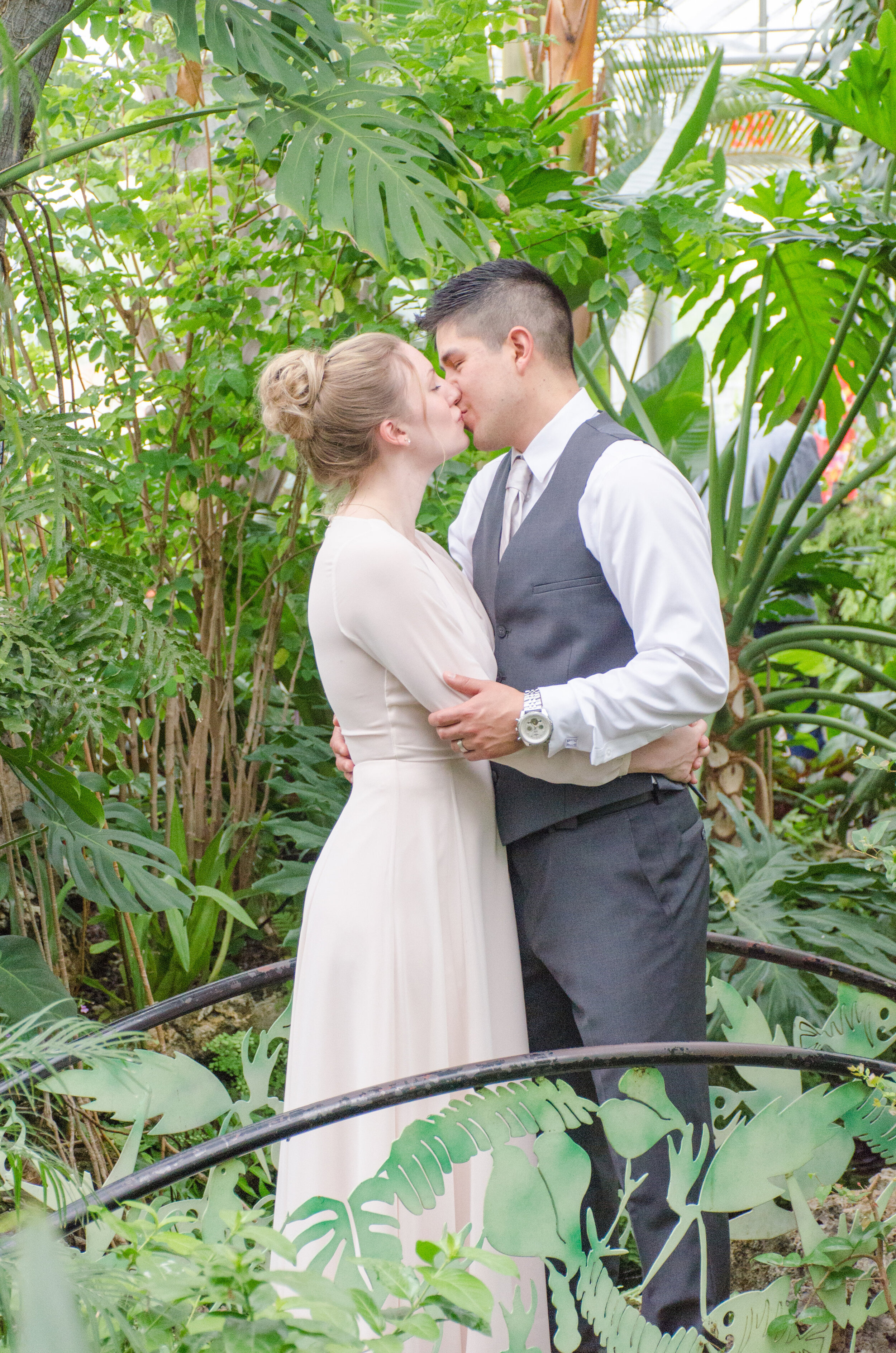 Intimate Oak Park Conservatory Greenhouse Wedding captured by K. Marie Studios. Head to CHItheeWED.com for more wedding ideas!