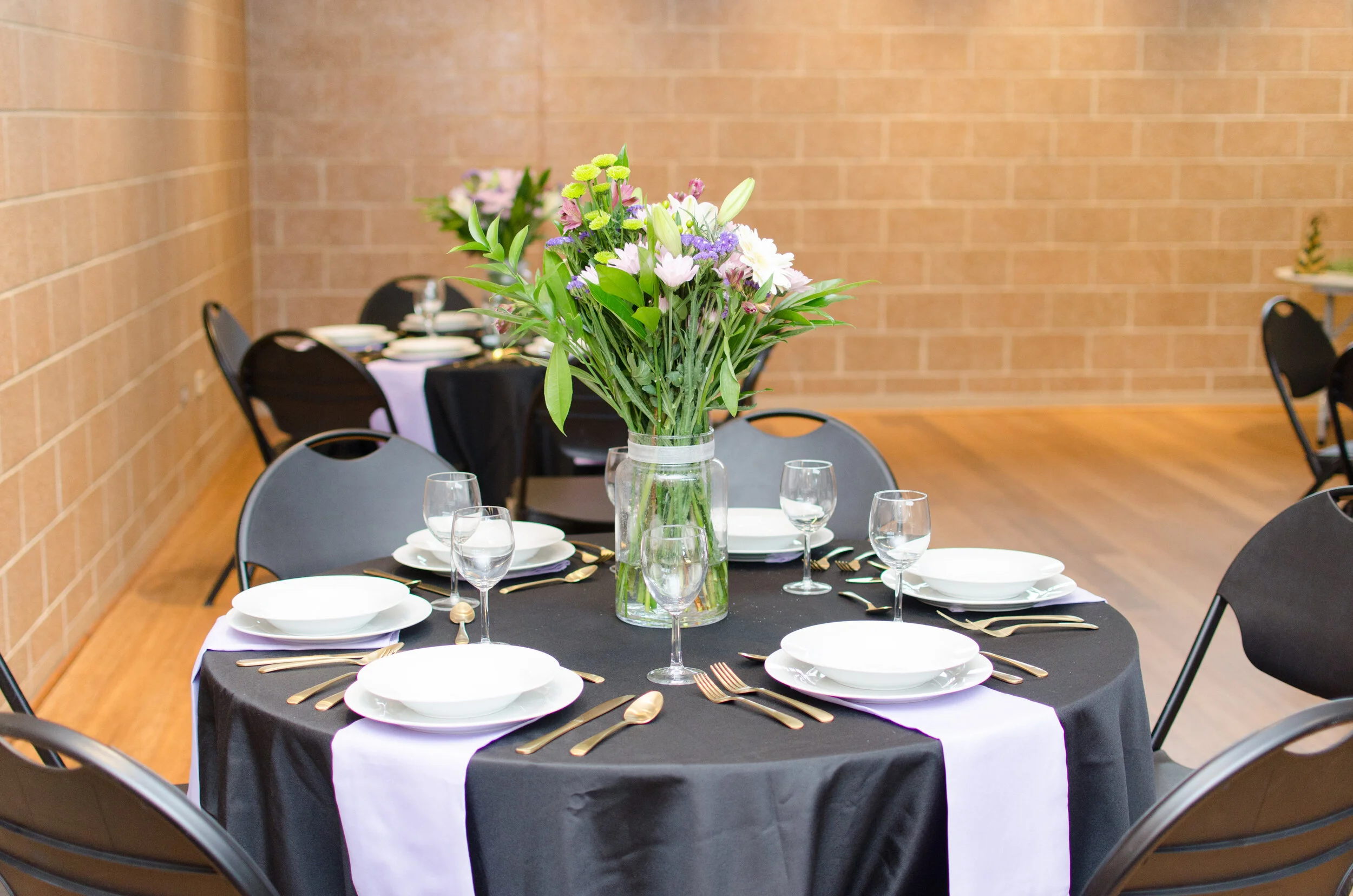 Intimate Oak Park Conservatory Greenhouse Wedding captured by K. Marie Studios. Head to CHItheeWED.com for more wedding ideas!