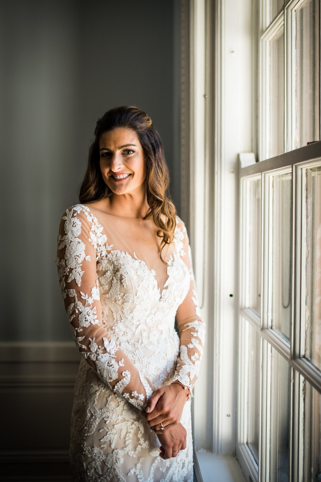 Bridal portrait: Golden Hour Armour House Chicago Wedding captured by Inspired Eye Photography featured on CHI thee WED. Find more wedding ideas at CHItheeWED.com!