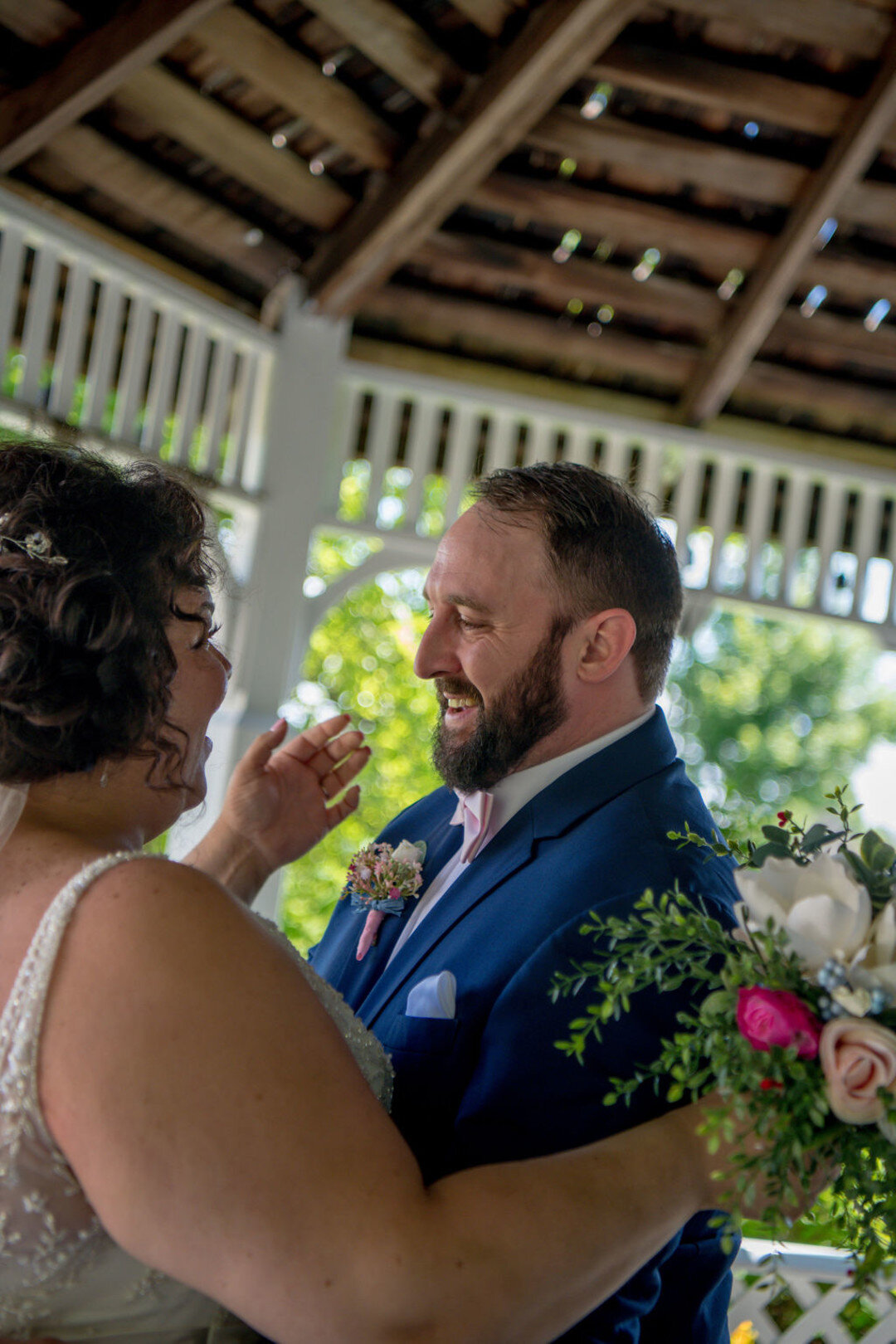 Romantic Ruffled Feathers Golf Club captured by OKBritKnee, INC. See more wedding inspiration at CHItheeWED.com!