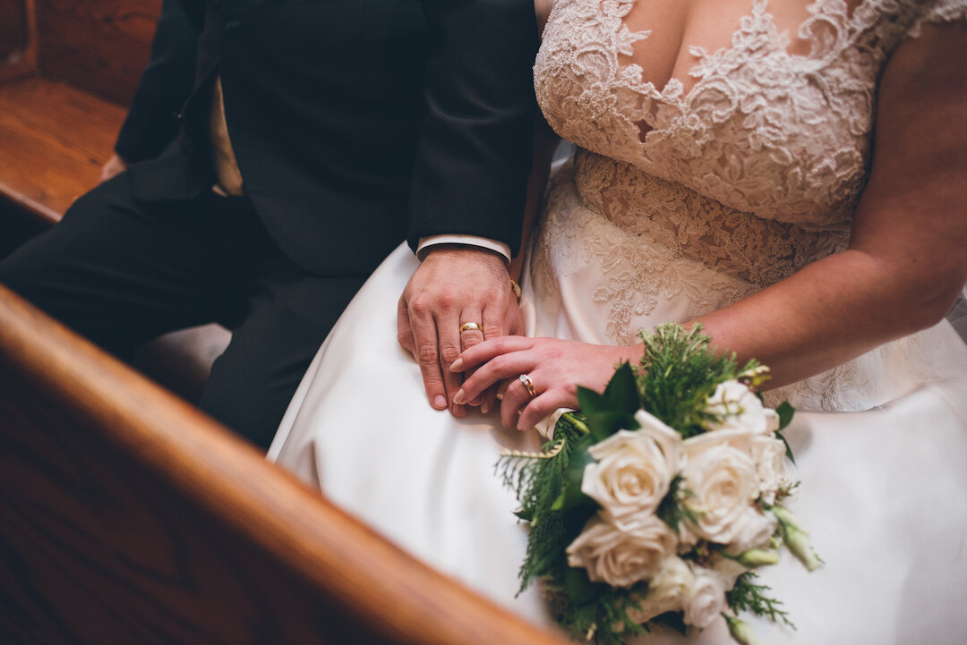 Classic Chicago Winter Wedding captured by Zach Caddy featured on CHI thee WED. See more winter wedding ideas at CHItheeWED.com!