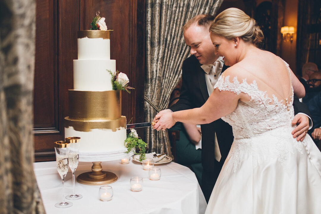 Classic Chicago Winter Wedding captured by Zach Caddy featured on CHI thee WED. See more winter wedding ideas at CHItheeWED.com!