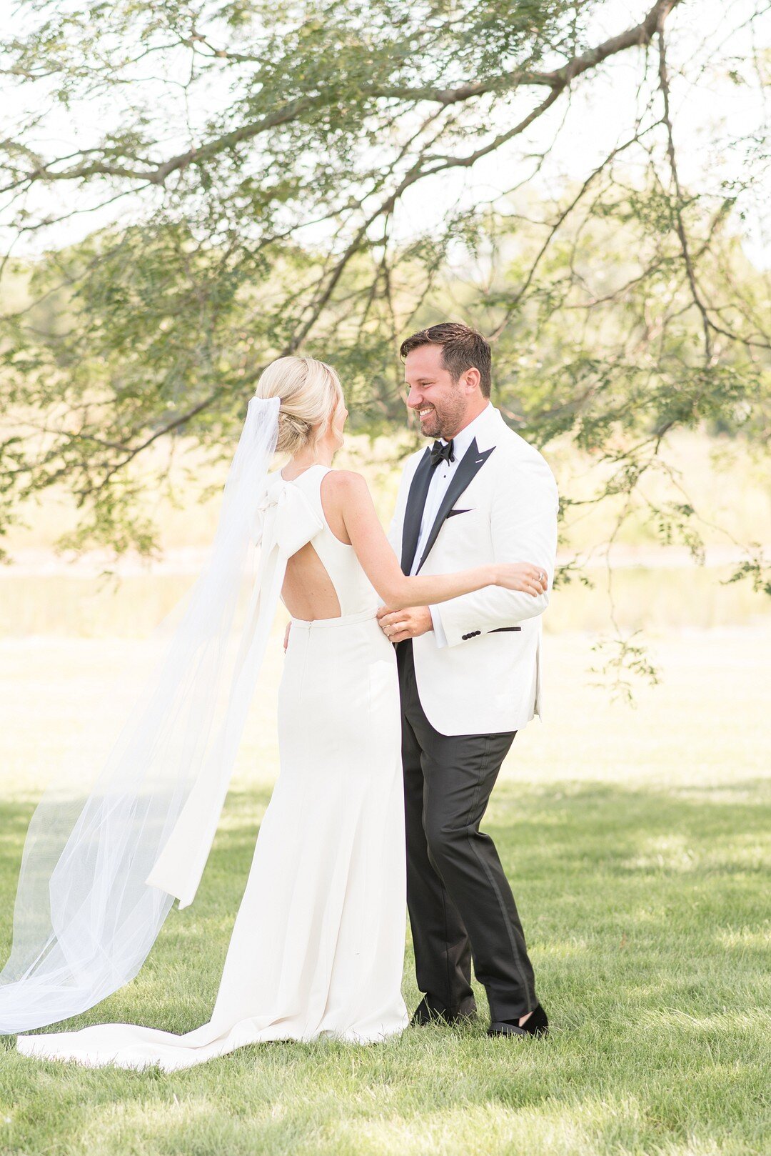 Greenery Inspired Outdoor Wedding captured by Victoria Rayburn Photography. See more outdoor wedding ideas at CHItheeWED.com! 