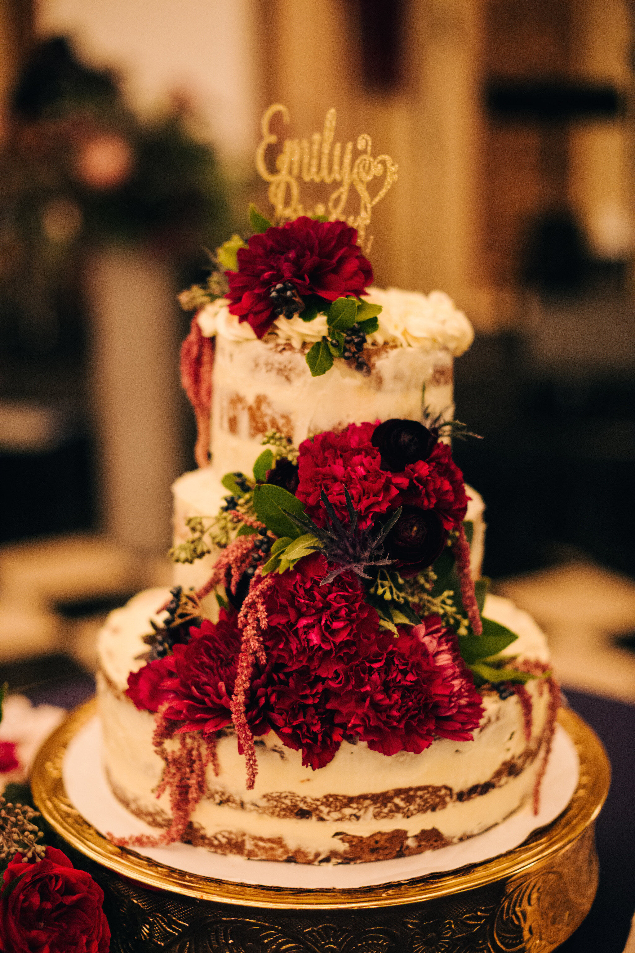 Elegant Jewel-Toned Wedding captured by Dorey Kronick featured on CHI thee WED