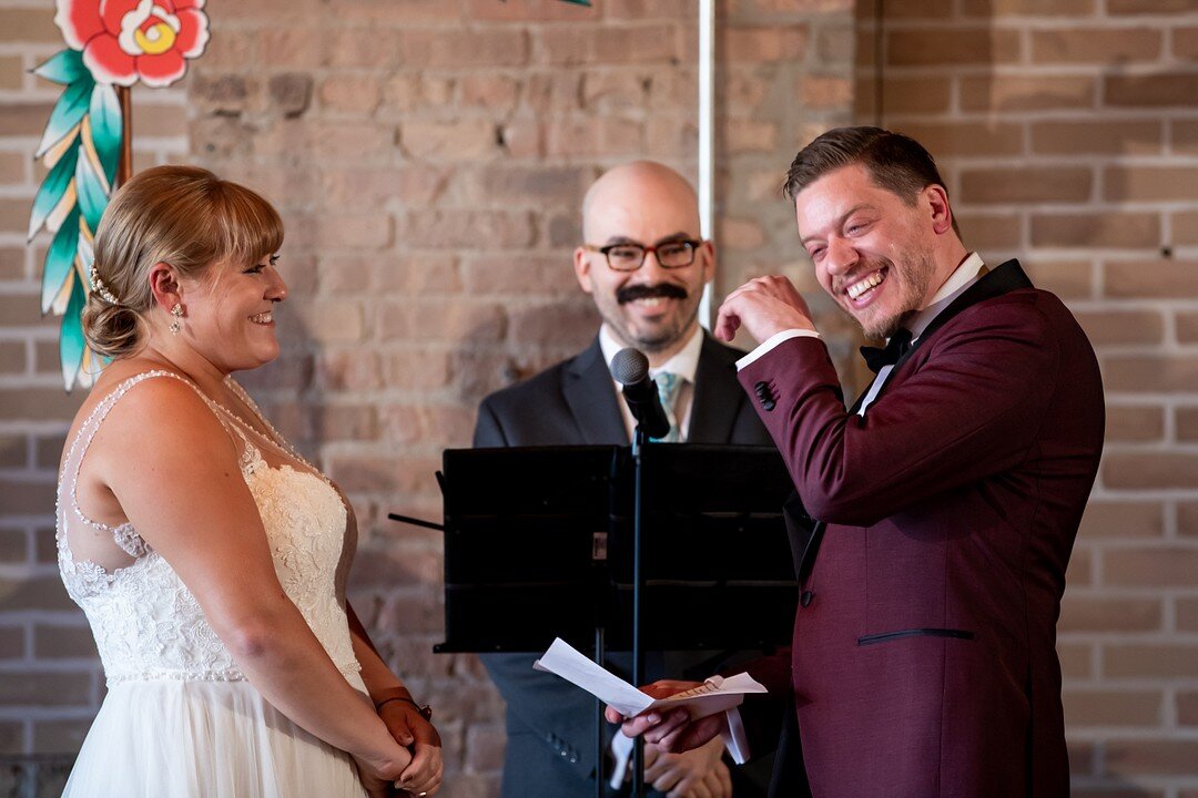 Autumn Lacuna Lofts Wedding in Chicago captured by Victoria Sprung Photography featured on CHI thee WED.