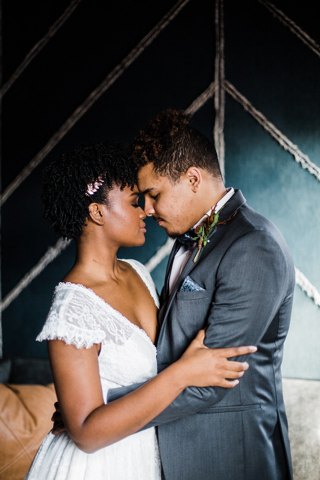 Moody &amp; Modern wedding inspiration captured by Grace Rios Photography featured on CHI thee WED!