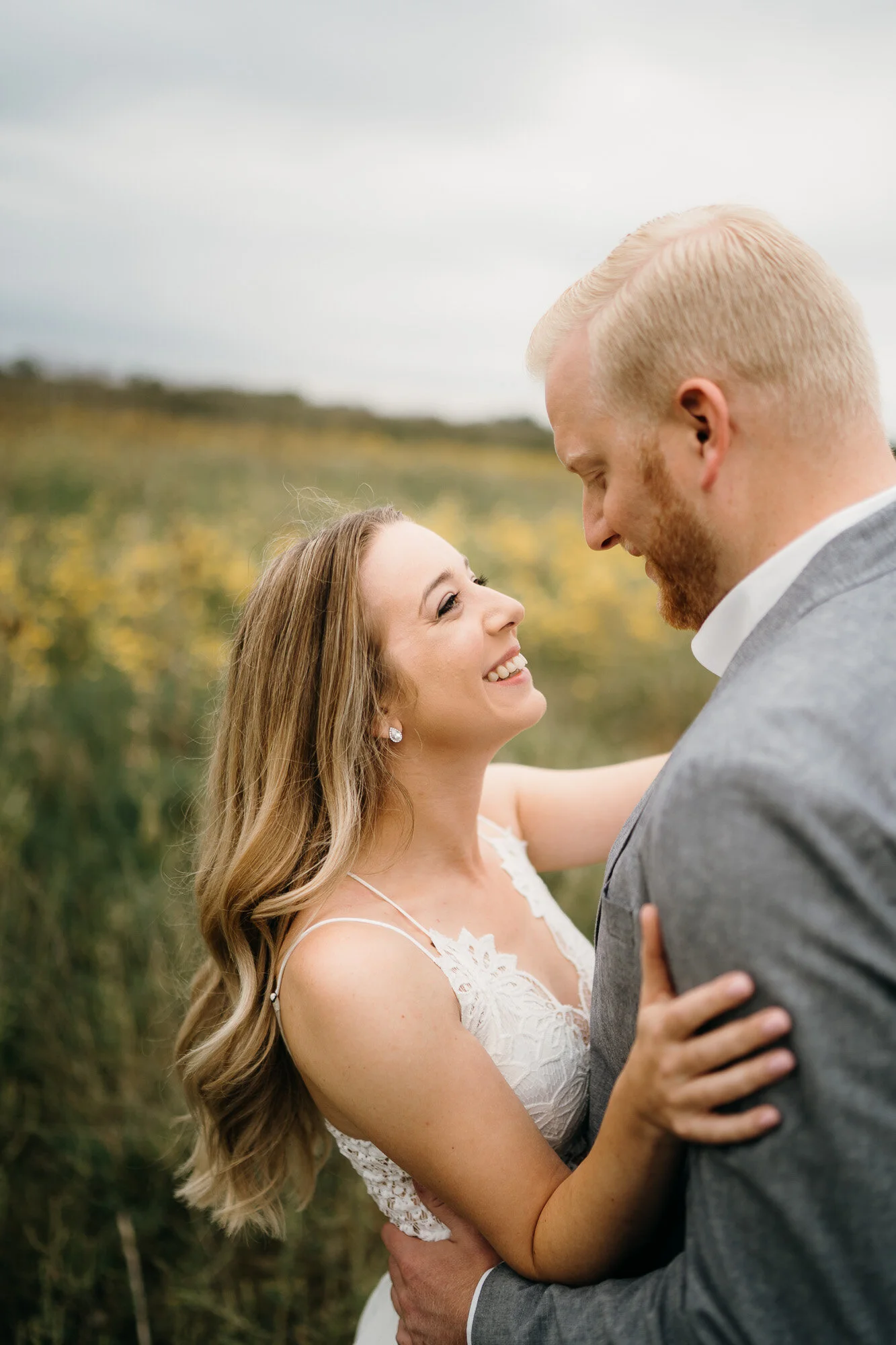 Romantic Late Summer Meadow Engagement Session captured by Kevin Kienitz Photography featured on CHI thee WED