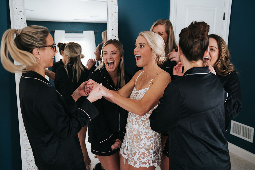 Intimate Chicago Elopement captured by Windy City Production featured on CHI thee WED