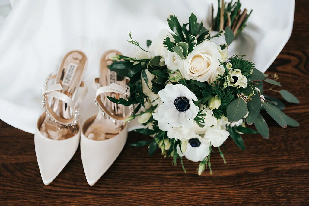 Intimate Chicago Elopement from Windy City Production — CHI thee WED