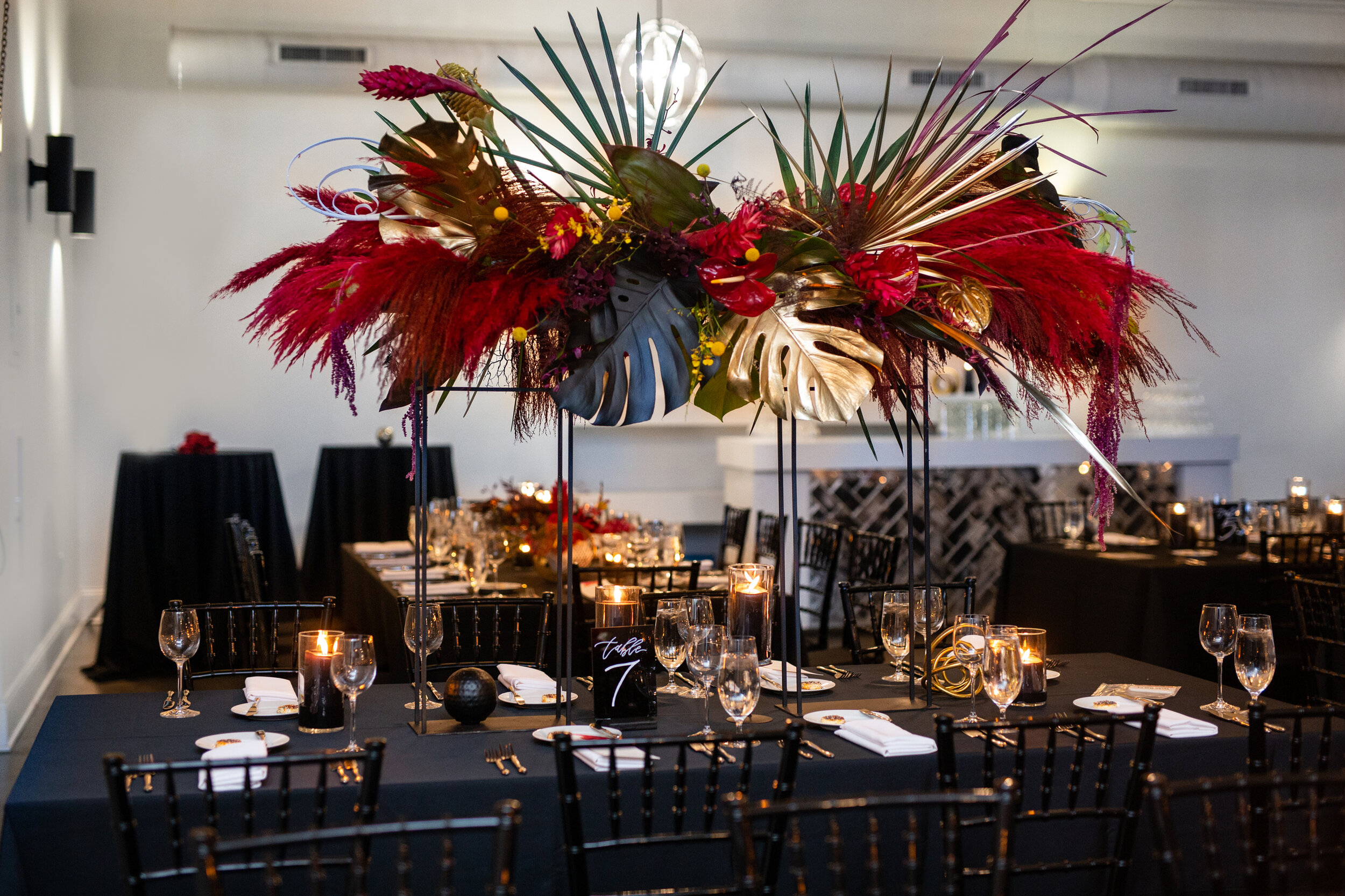 Bright &amp; Bold Modern Wedding at The Lakewood featured on CHI thee WED