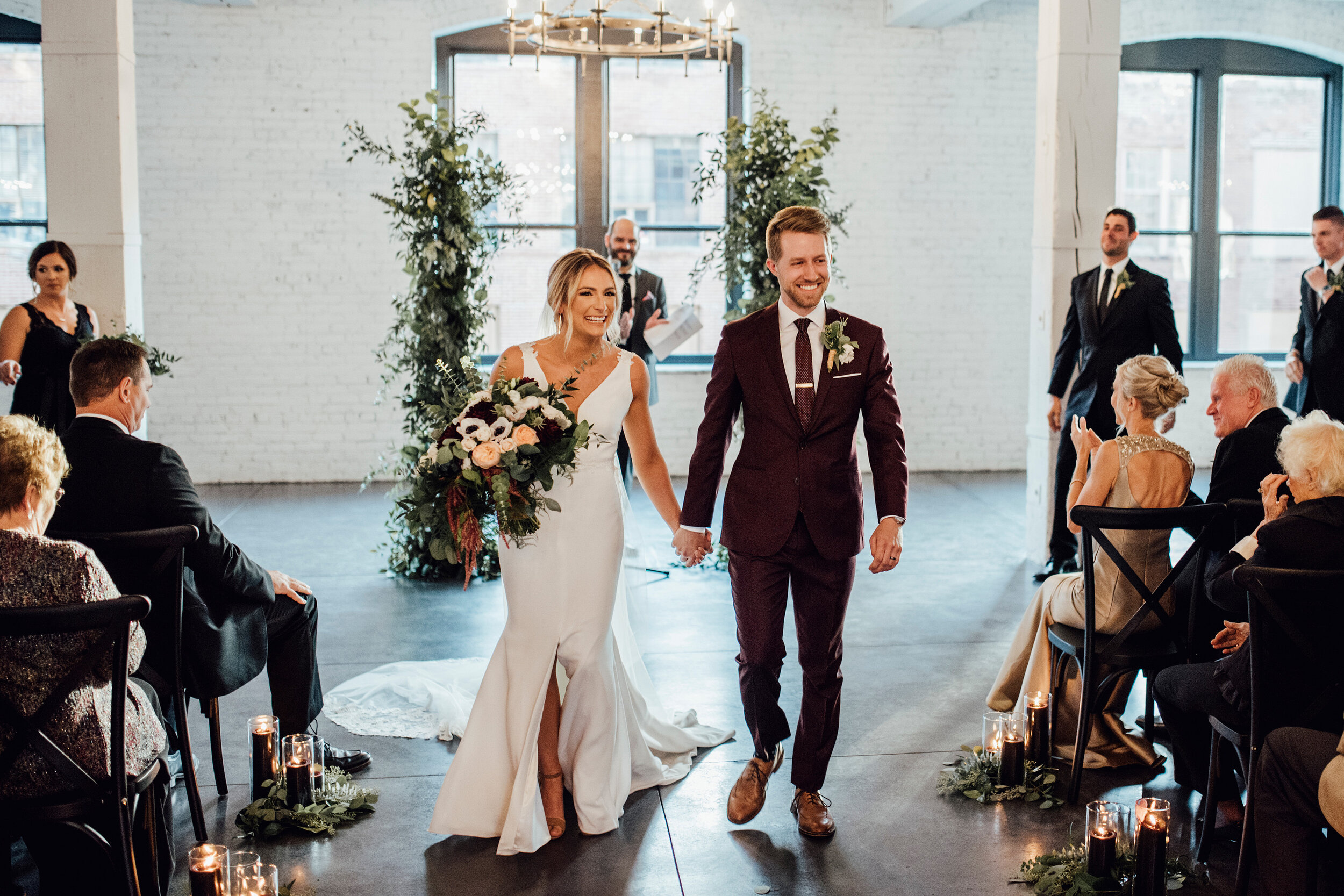 Clean &amp; Modern Fall Wedding at Company 251 featured on CHI thee WED