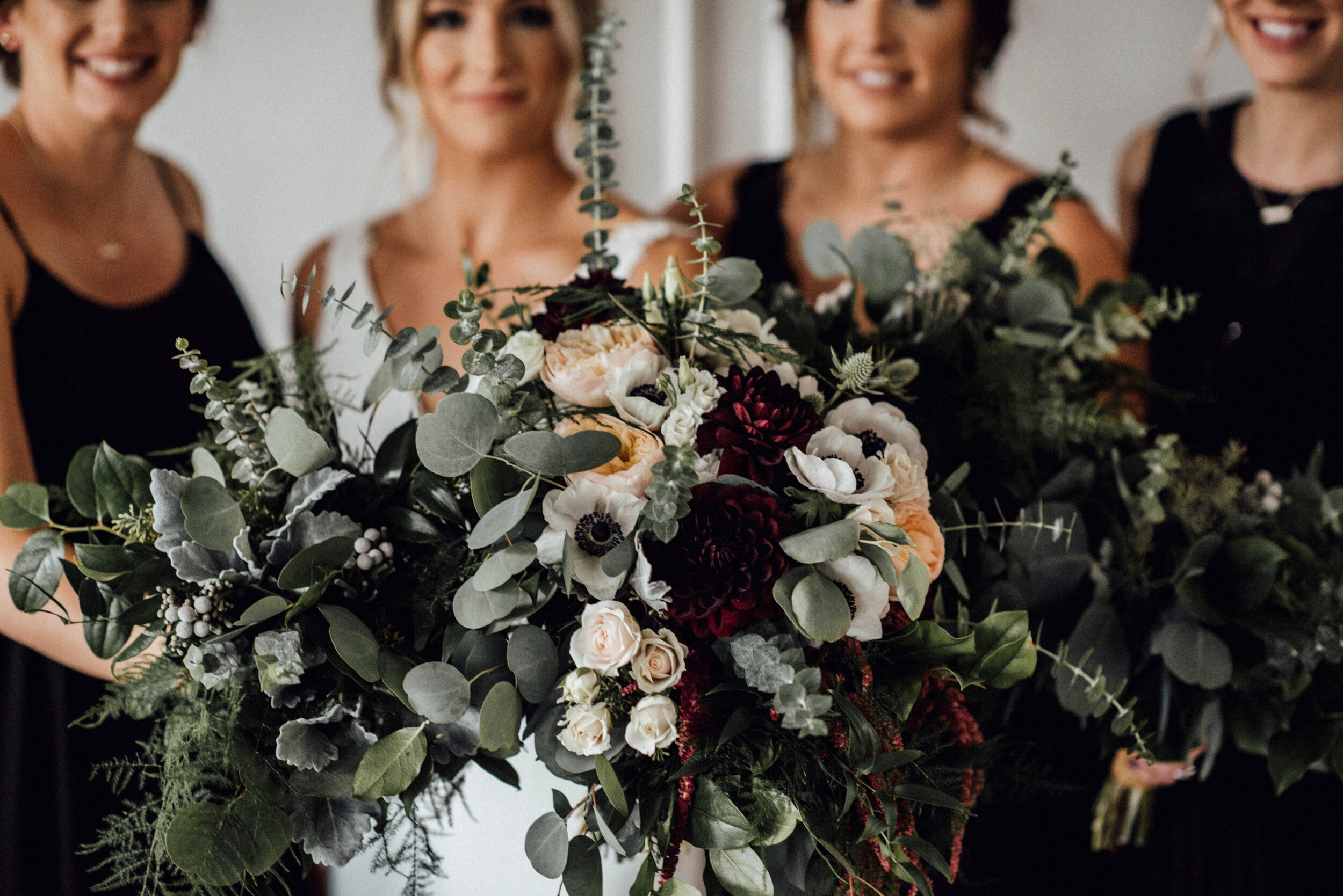 Clean &amp; Modern Fall Wedding at Company 251 featured on CHI thee WED