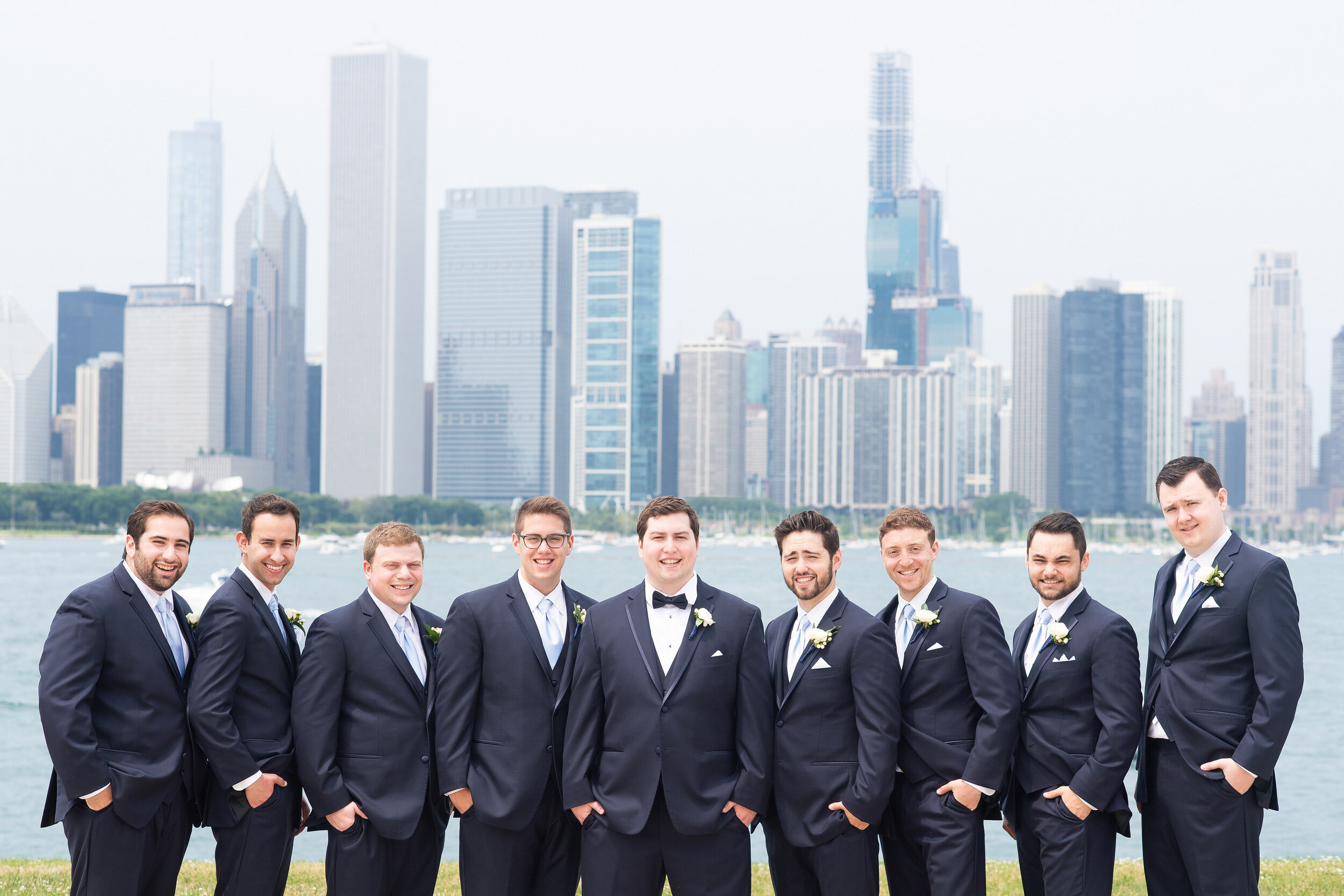 Gold and White Jewish Wedding in Downtown Chicago by Elizabeth Nord Photography featured on CHI thee WED