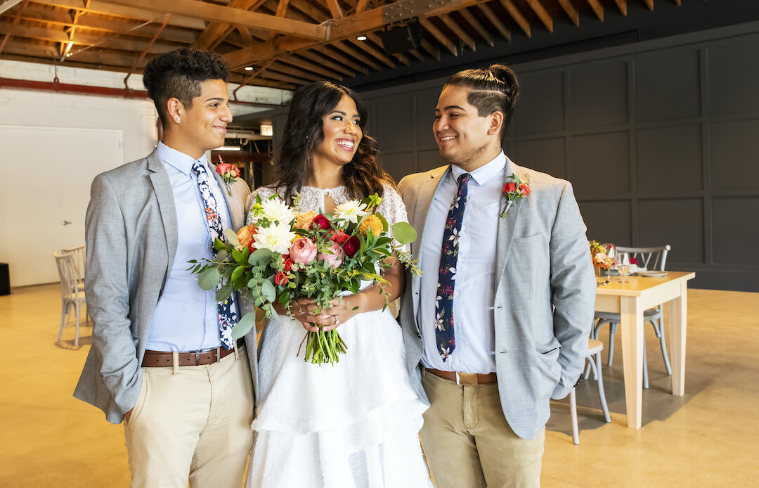 Summer Microwedding at a Styled Wedding Shoot Conference captured by Lori Sapio Weddings featured on CHI thee WED
