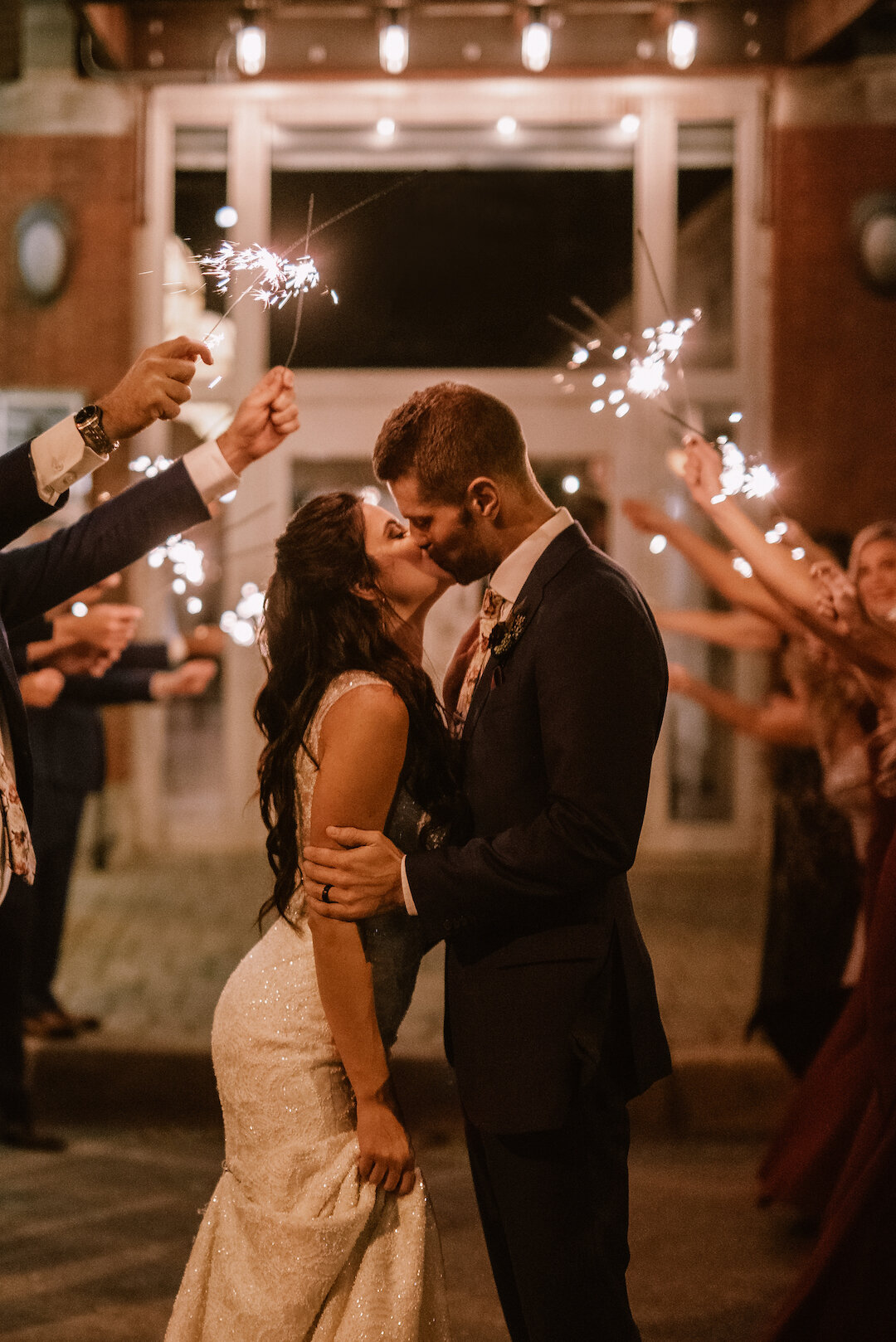 Boho Glam Music-Inspired Chicago Wedding with a Hint of Italia planned by Blush and Borrowed featured on CHI thee WED