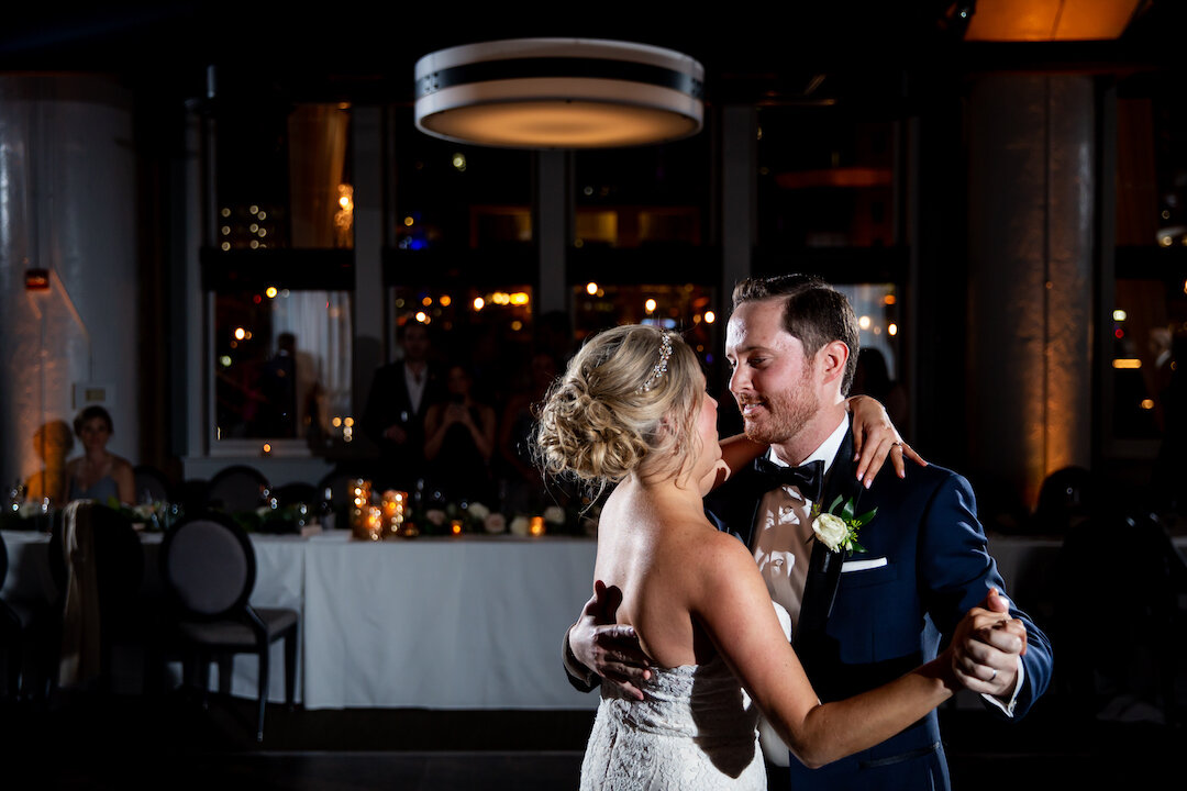 Romantic Garden Wedding at River Roast Chicago captured by Victoria Sprung Photography