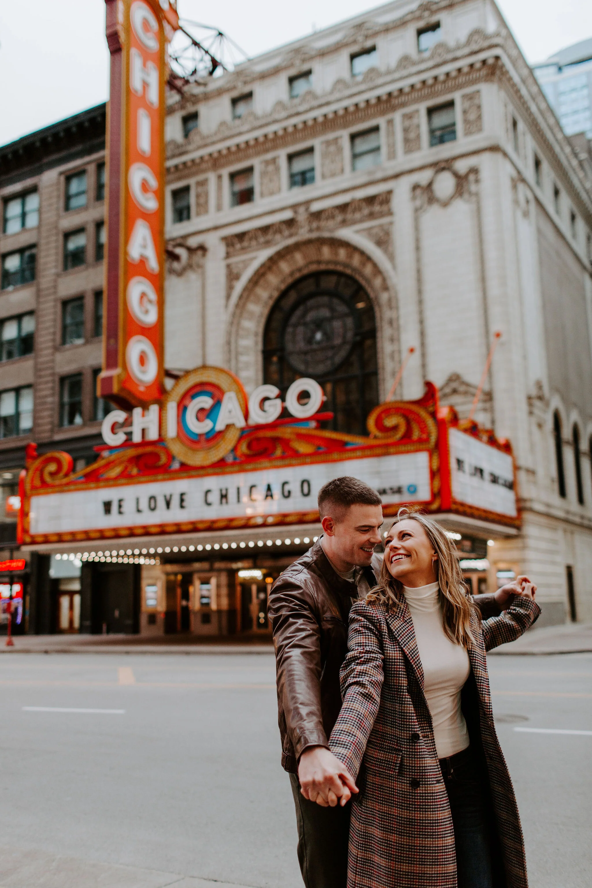 Scenic Downtown Chicago Engagement Session