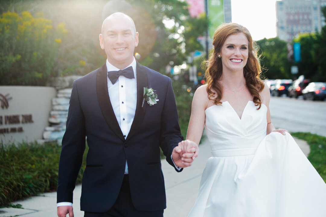 Traditional Fall Wedding at Theater on the Lake featured on CHI thee WED