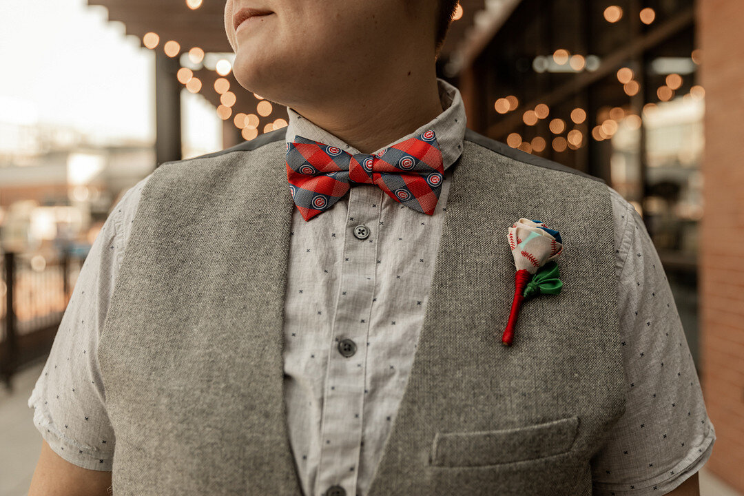 Chicago Cubs Themed Minimony Elopement at Hotel Zachary captured by ee photography