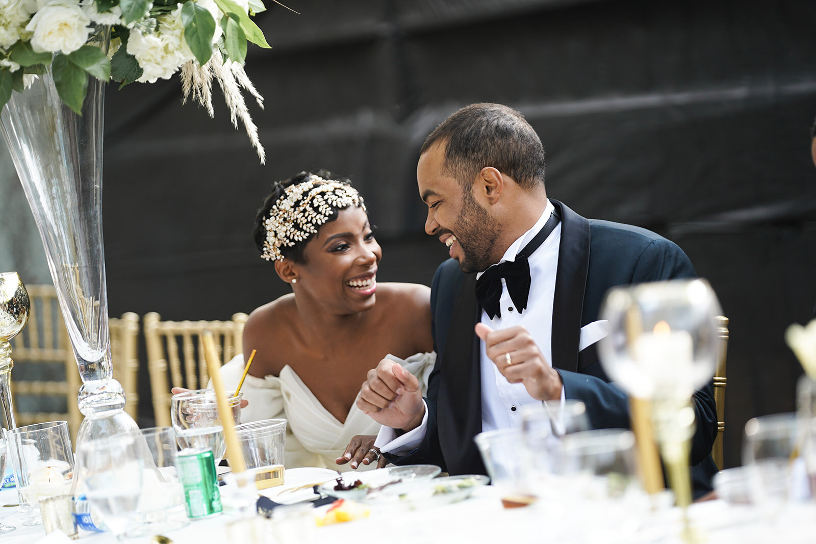 Stylish Micro Wedding at the Glessner House captured by M28 Photography | CHI thee WED