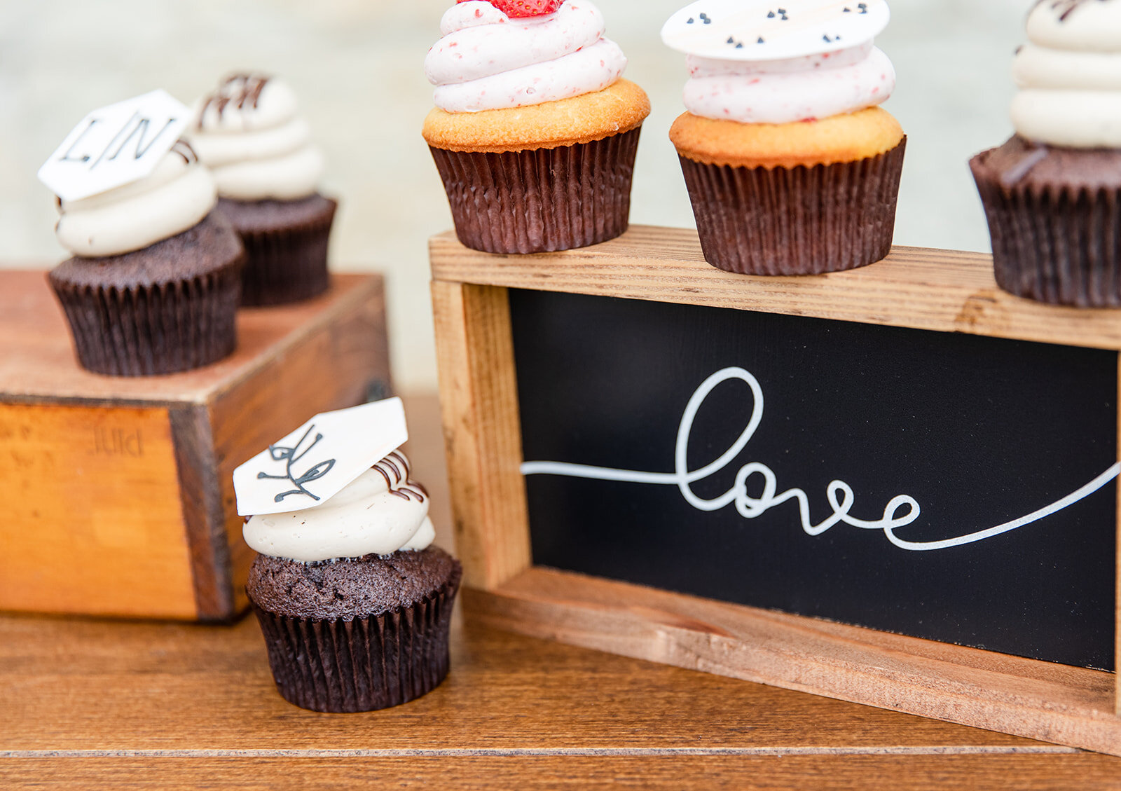 Vibrant Spring Vintage and Nature Inspired St. Charles Styled Shoot | CHI thee WED