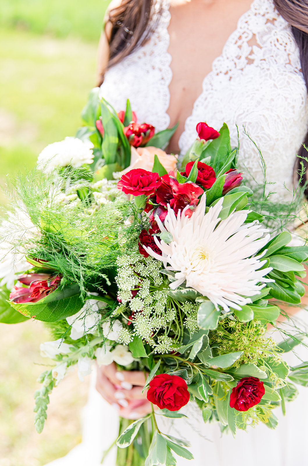 Vibrant Spring Vintage and Nature Inspired St. Charles Styled Shoot | CHI thee WED