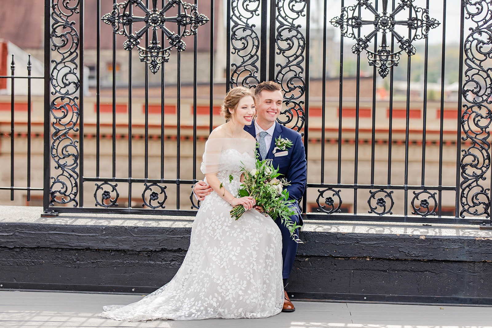 Romantic Fall Wedding with a Simplistic Touch at The Standard | CHI thee WED