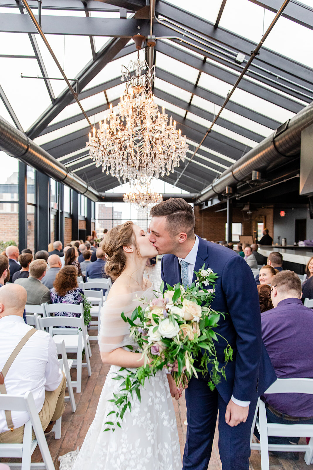 Romantic Fall Wedding with a Simplistic Touch at The Standard | CHI thee WED