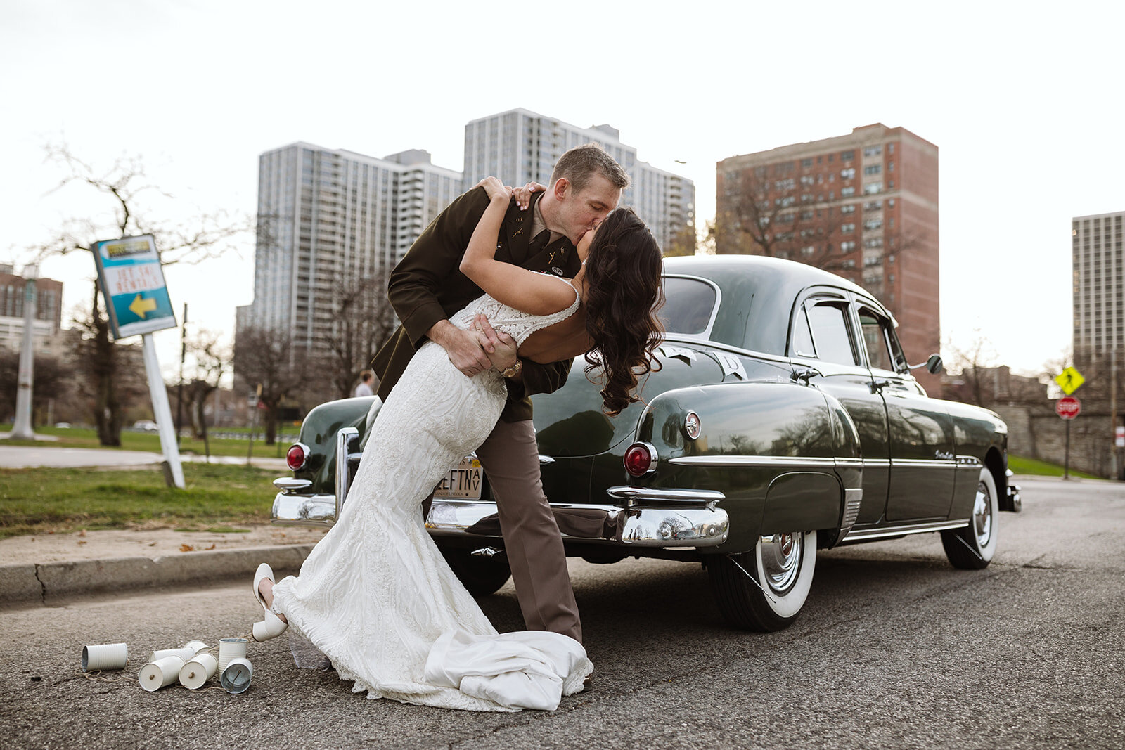 Vintage Themed Wedding at The Robey captured by Aaron Bean | CHI thee WED