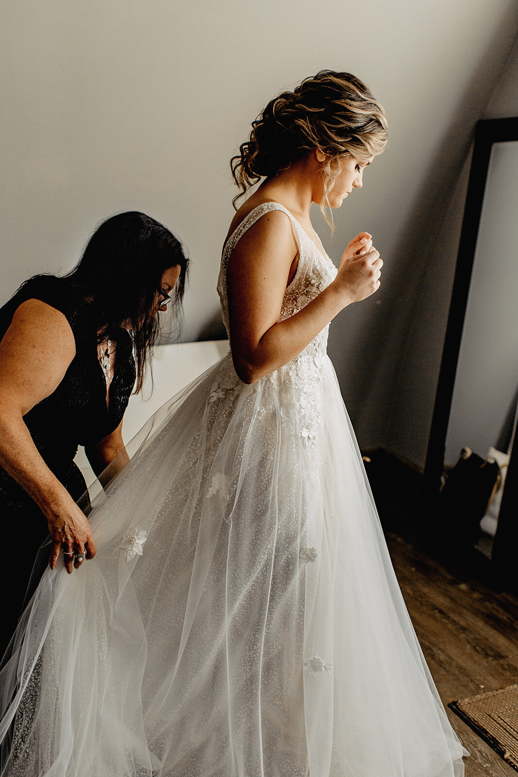 Whimsical Fall Wedding at Emerson Creek captured by Rachel Mae Photography | CHI thee WED