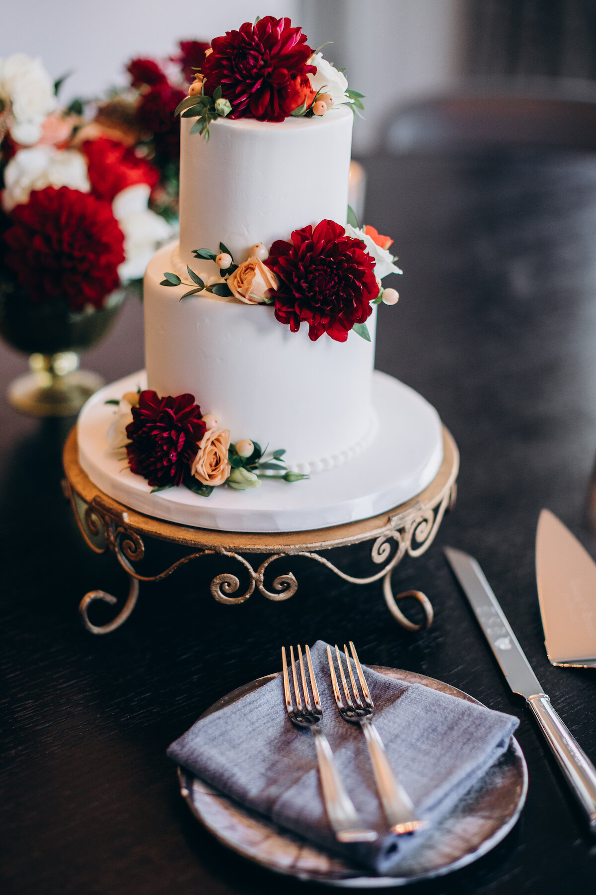 Intimate Church Ceremony &amp; Chicago Rooftop Dinner for Two captured by Artbelka Photography