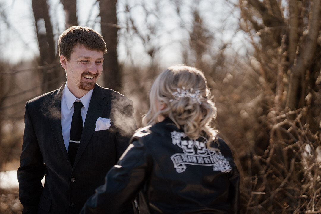 A Pretty Micro Wedding on a Cold Winter Day captured by Millennium Moments | CHI thee WED