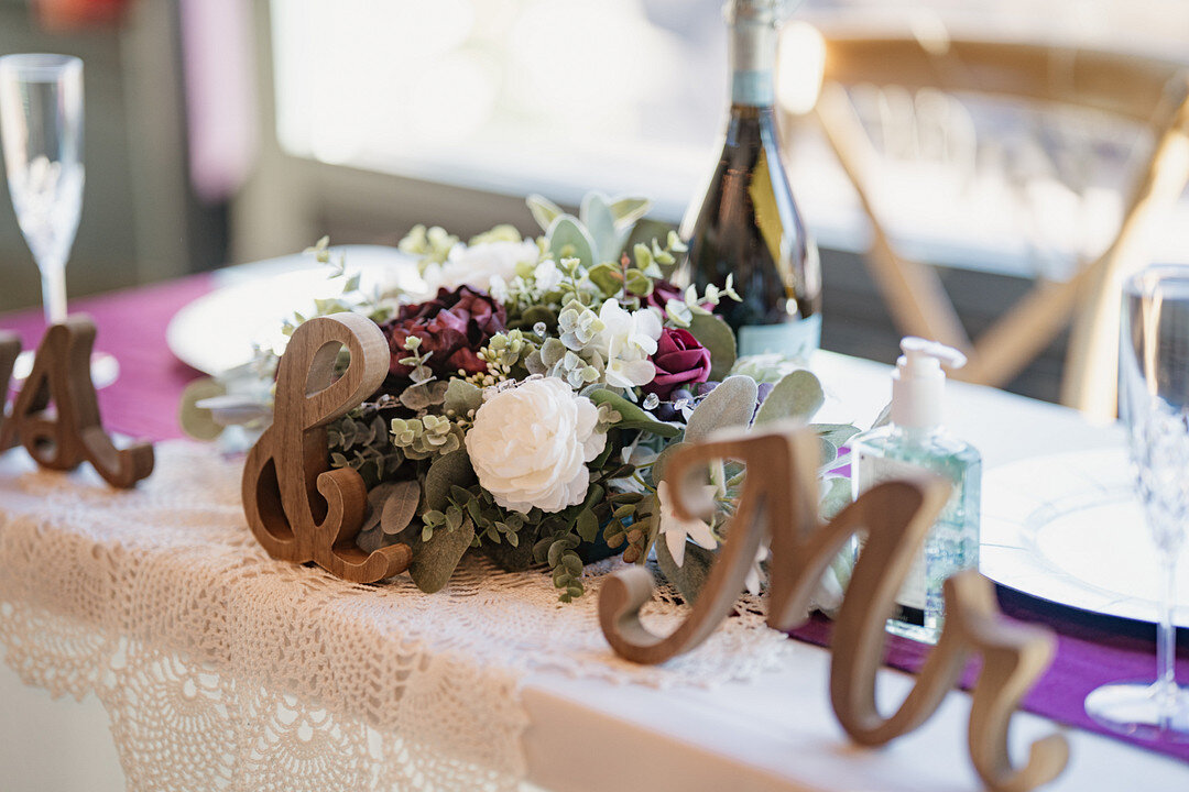 A Pretty Micro Wedding on a Cold Winter Day captured by Millennium Moments | CHI thee WED