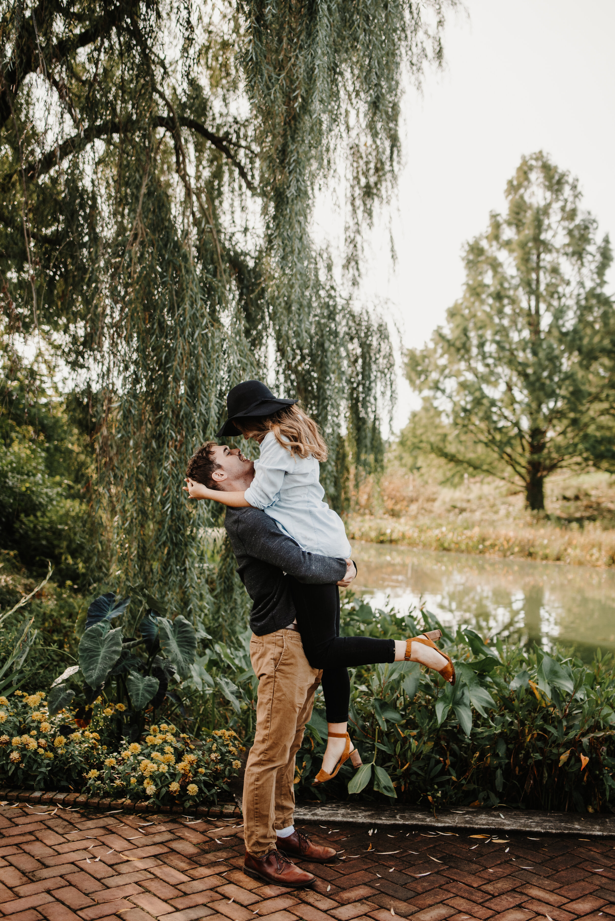 Sunny Botanic Garden Engagement Session captured by Dana Bell Photography | CHI thee WED