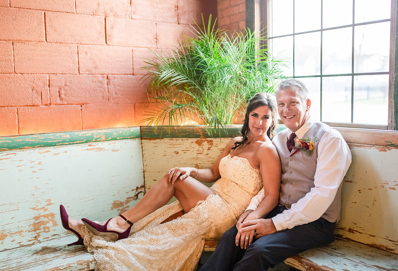 Intimate Vintage Wedding with Something Borrowed Wedding Dress | CHI thee WED